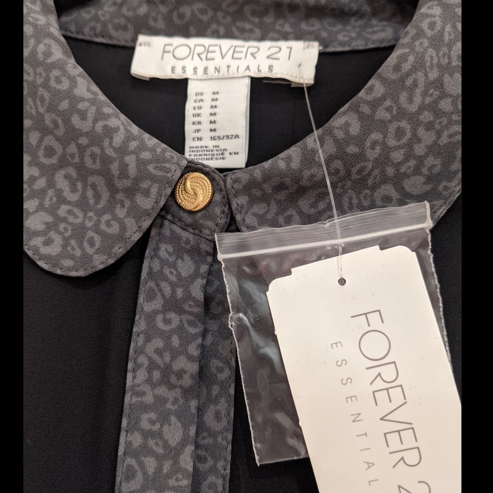 Forever 21 Long sleeve button front shirt - Picture 3 of 6